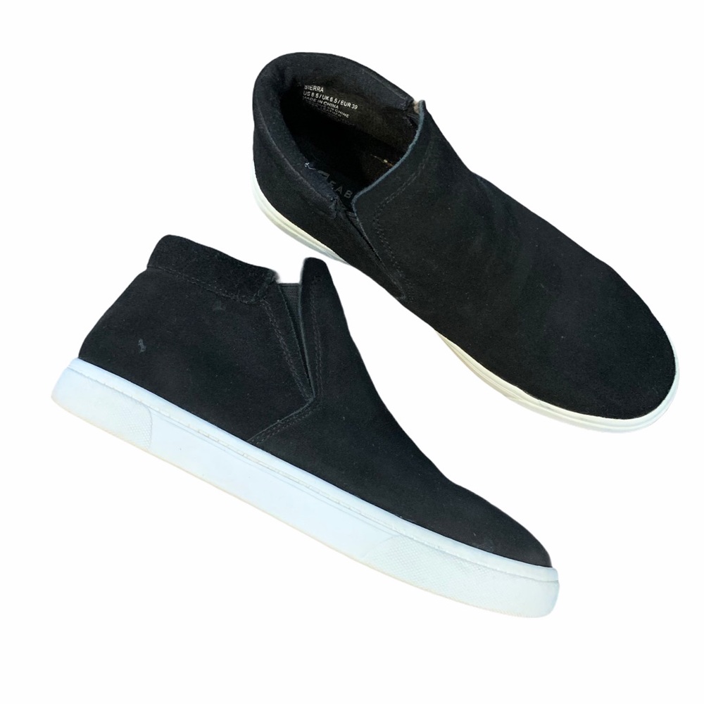 Fabletics Sierra High Top Sneaker 8.5 Black Bootie
